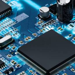 Semiconductor – Hochpräzise Quarzglas-Komponenten für die Chipfertigung